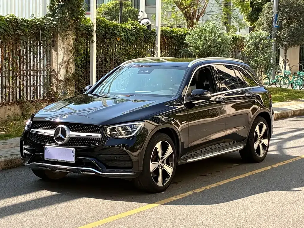 Mercedes-Benz GLC — фото 1