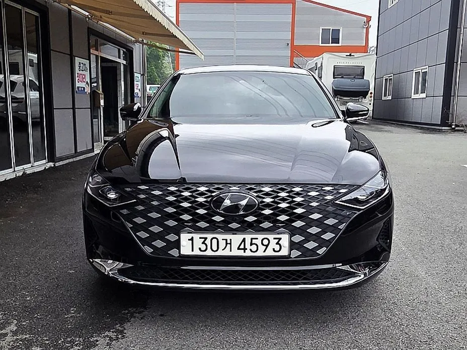 Hyundai Grandeur 2022 из KR, фото 2