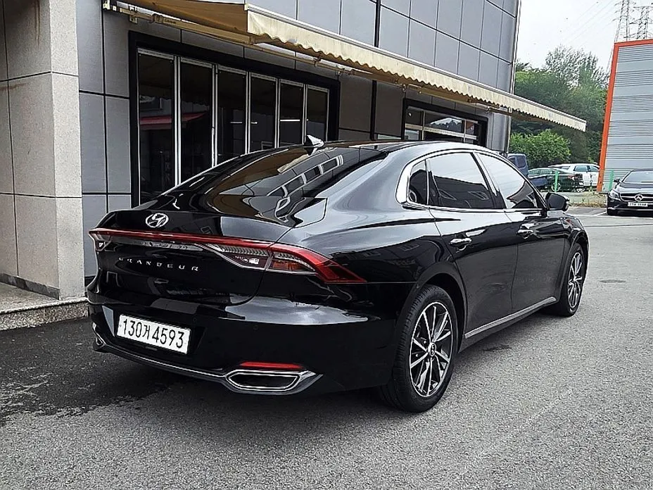 Hyundai Grandeur 2022 из KR, фото 9