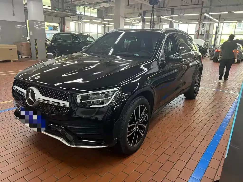 Mercedes-Benz GLC — фото 1