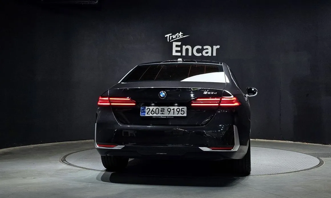 BMW 5-Series 2025 из KR, фото 3