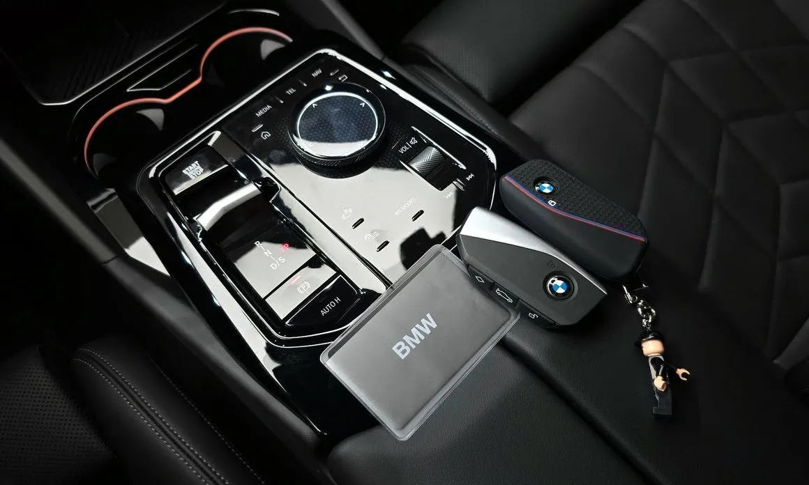 BMW 5-Series 2025 из KR, фото 6