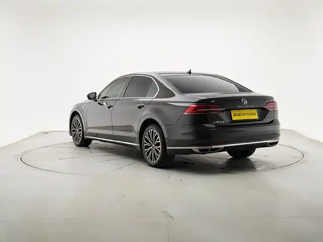 Volkswagen Phideon 2023 из CN, фото 10