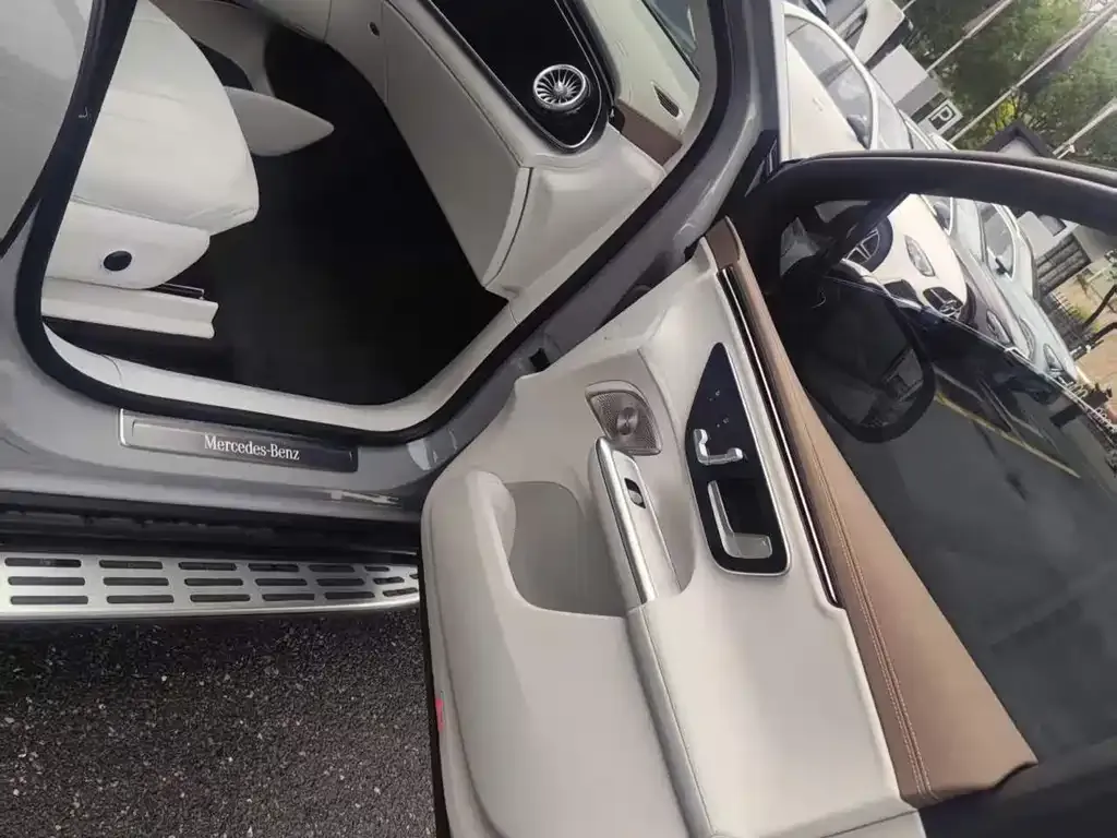 Mercedes-Benz EQE SUV — фото 2