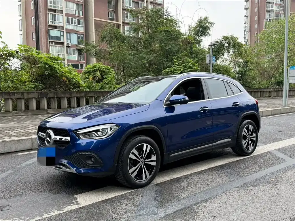 Mercedes-Benz GLA — фото 1