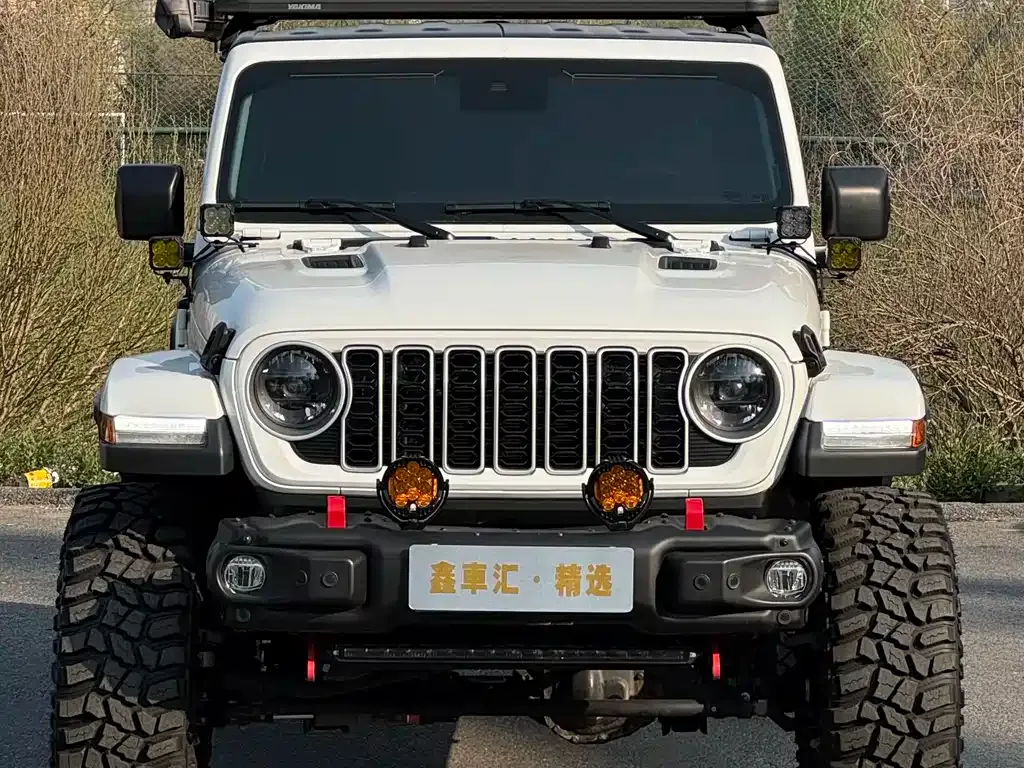 Jeep Wrangler — фото 8