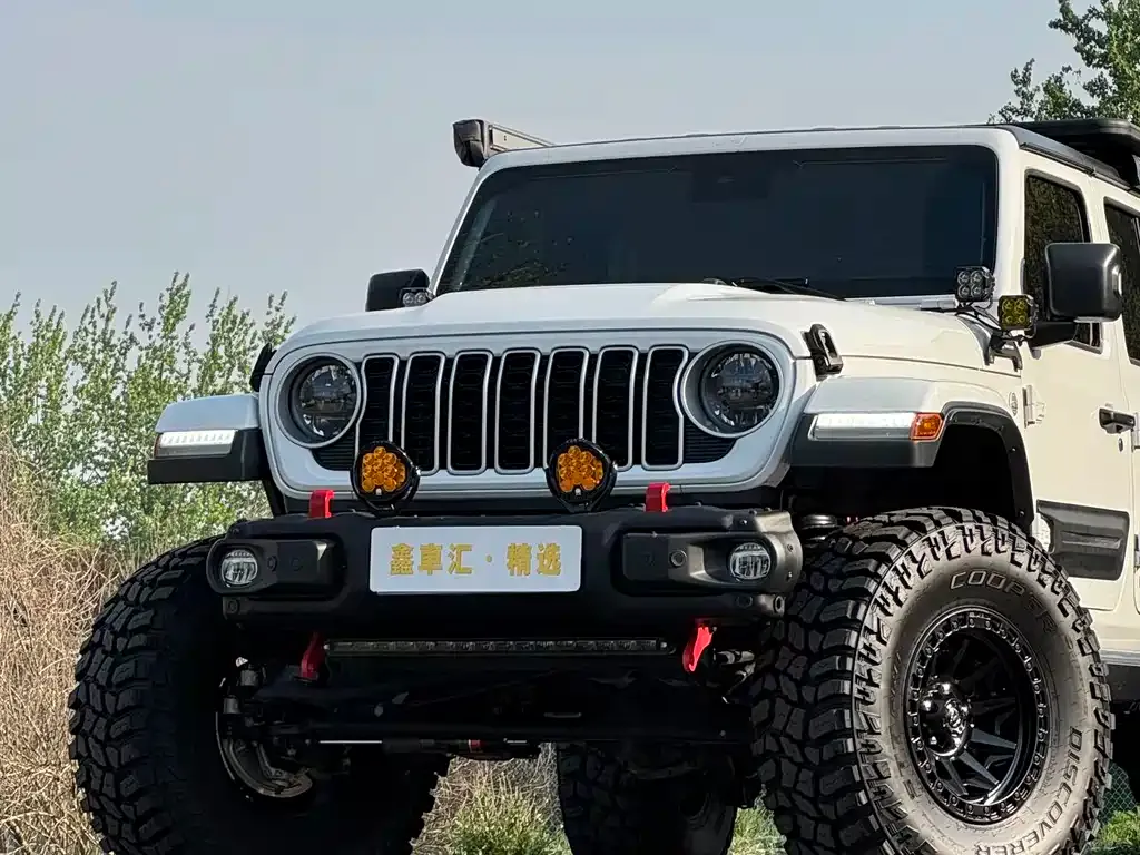 Jeep Wrangler — фото 6