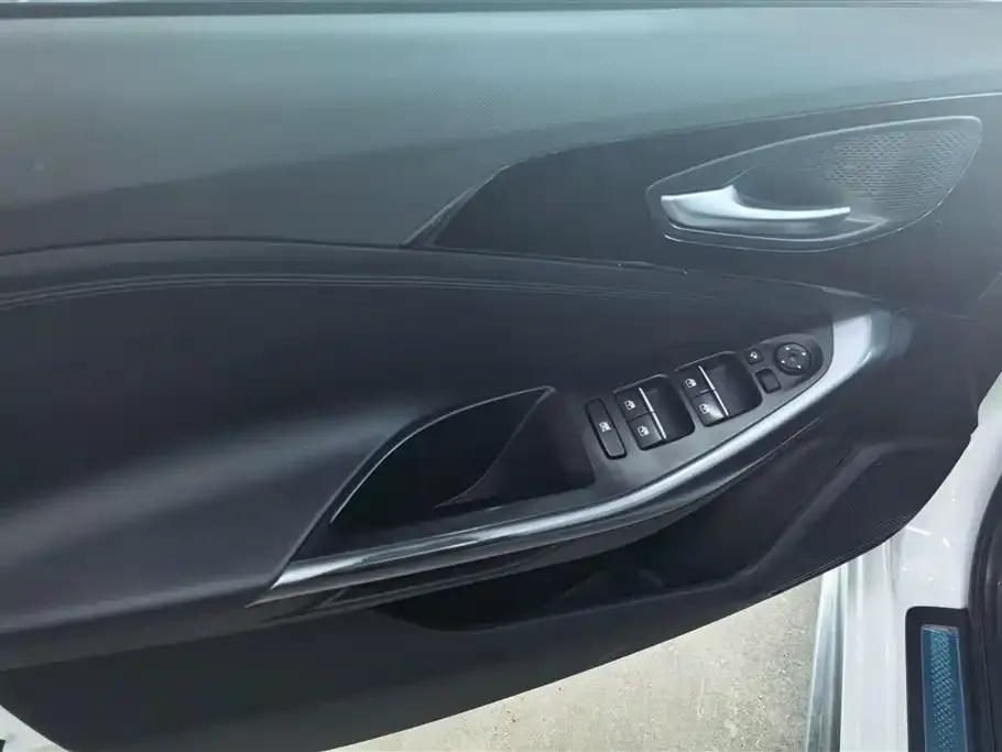 Hyundai Fista 2023 из CN, фото 8