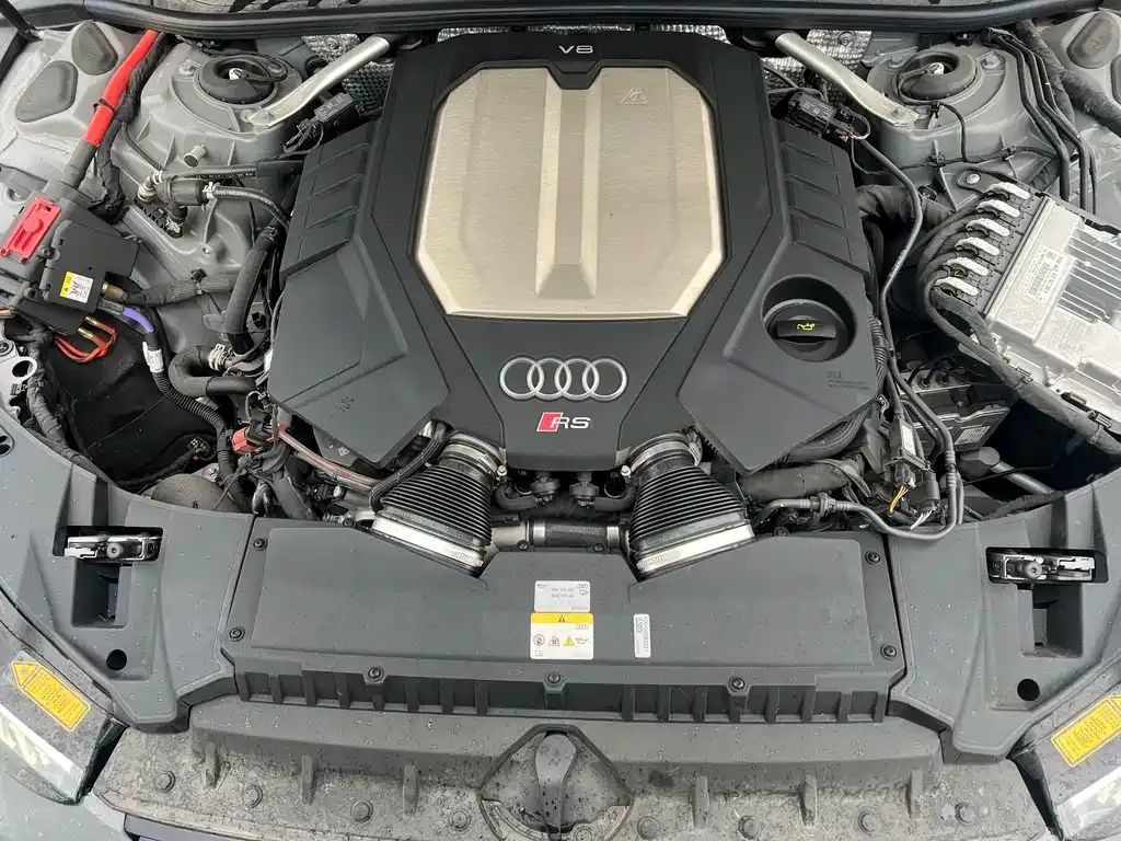 Audi RS 7 2024 из CN, фото 4