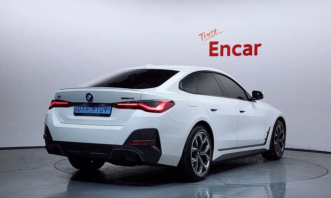 BMW i4 2023 из KR, фото 3