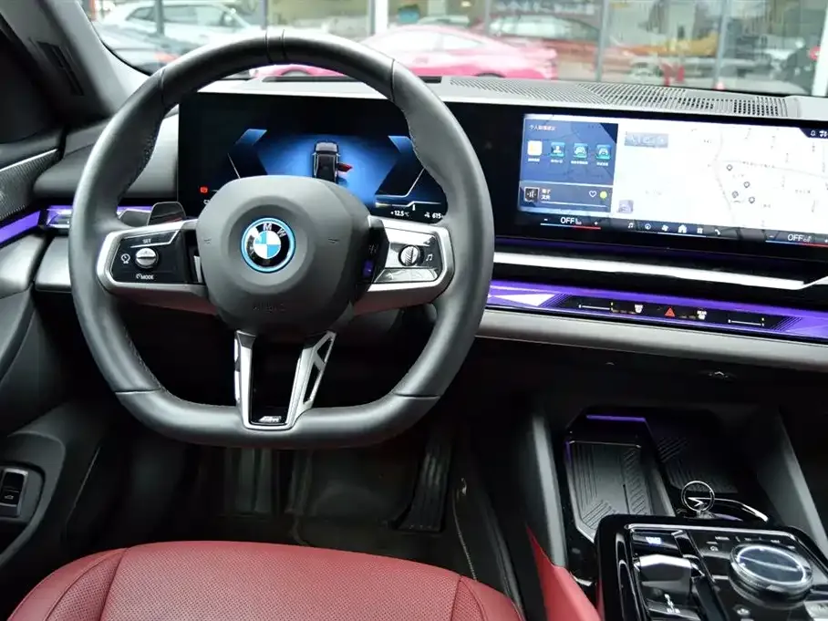 BMW i5 — фото 3