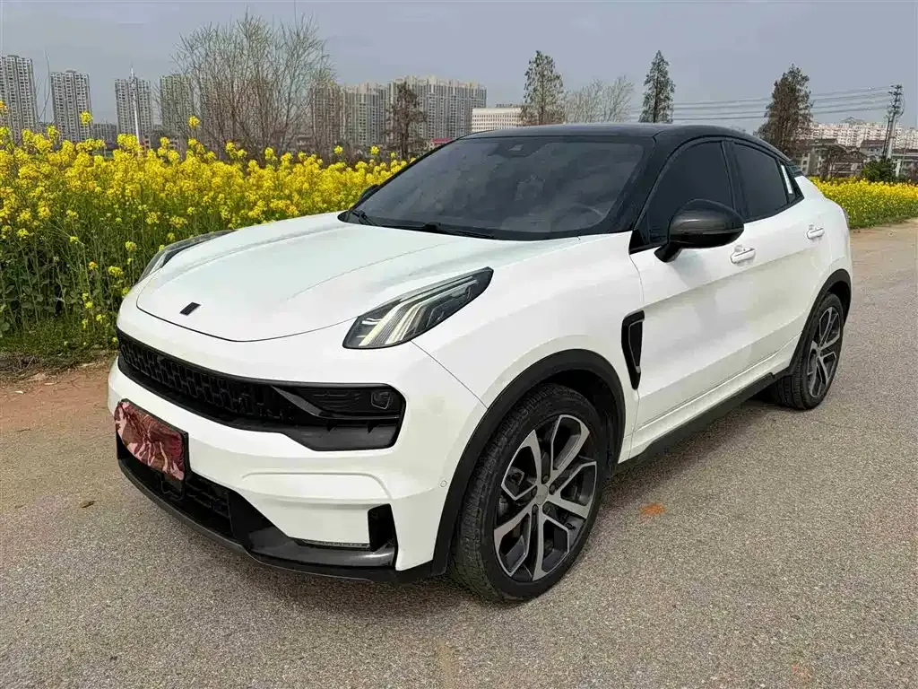 Lynk & Co 05