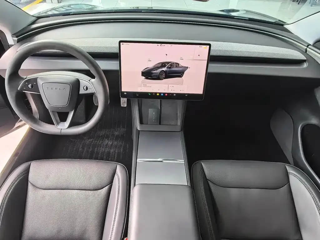 Tesla Model 3 — фото 4