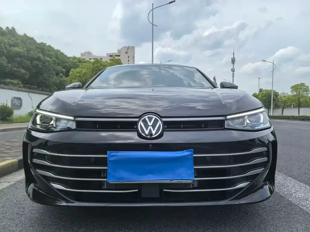 Volkswagen Passat — фото 6