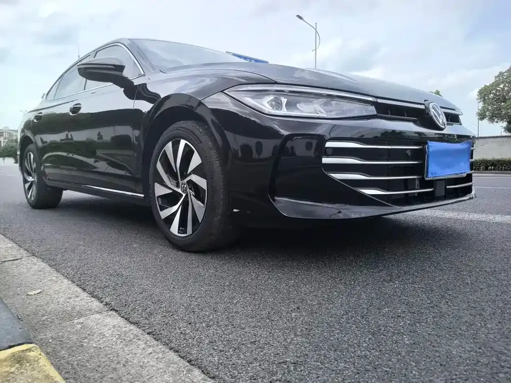 Volkswagen Passat — фото 2