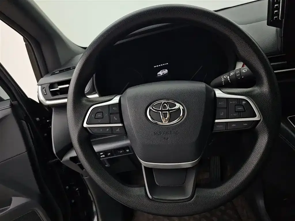 Toyota Granvia 2024 из CN, фото 7