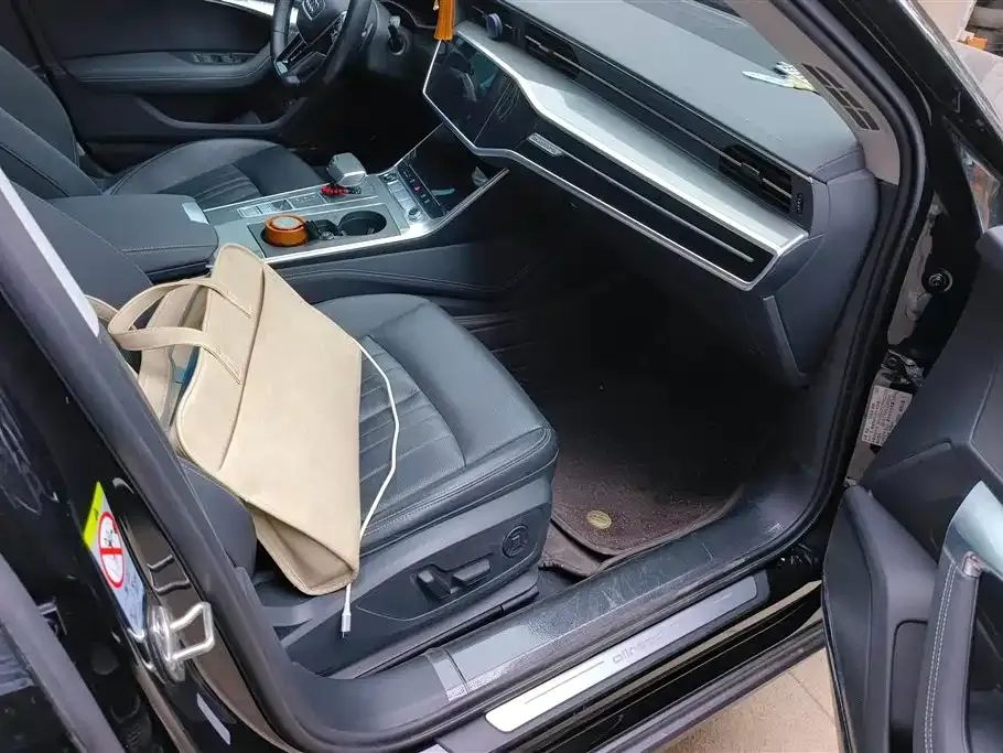 Audi A6 (Import) 2024 из CN, фото 10