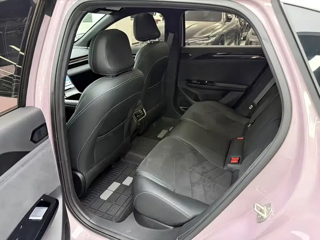 Geely Galaxy L6 2024 из CN, фото 3