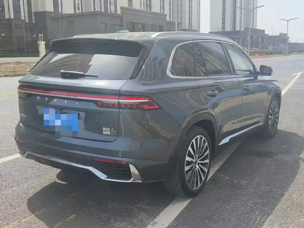 Geely Xingyue L — фото 9