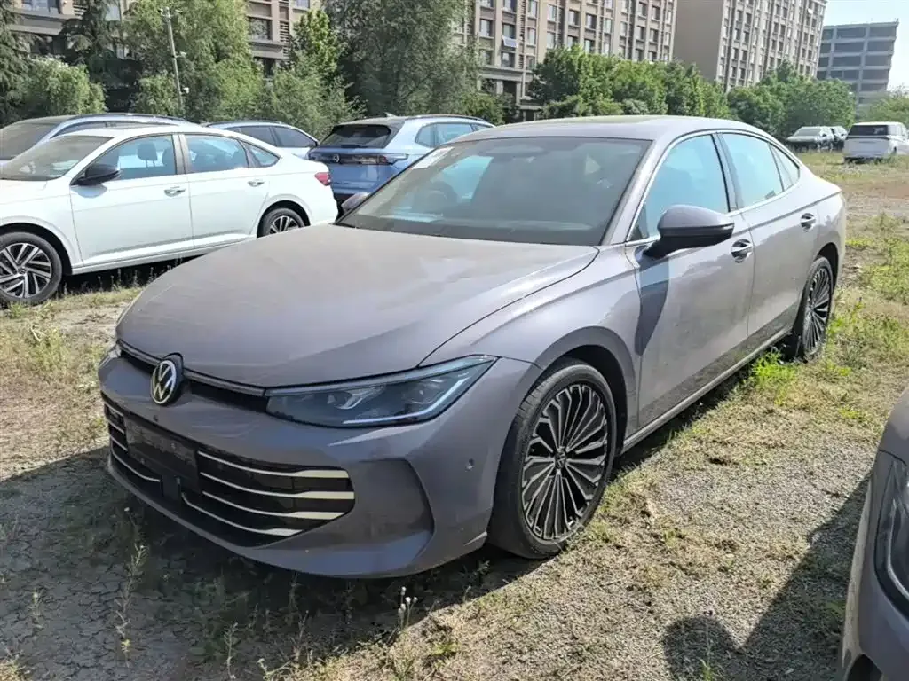 Volkswagen Passat — фото 6