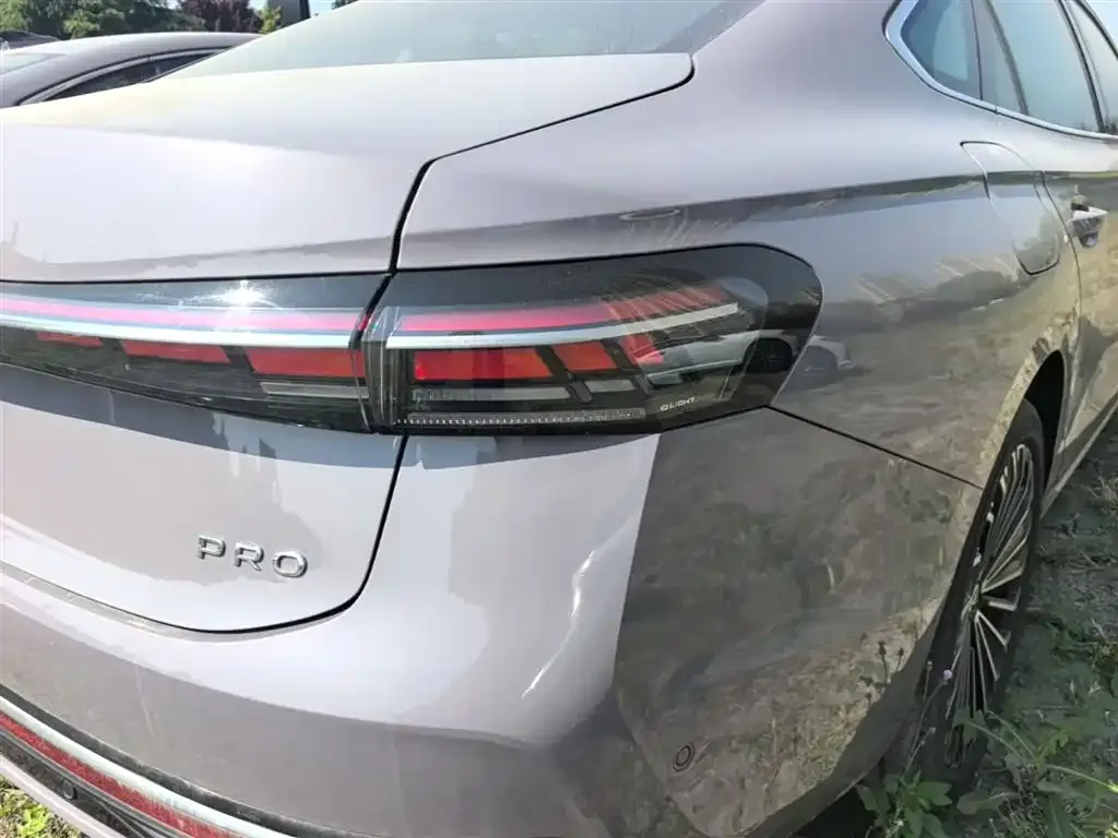 Volkswagen Passat — фото 5