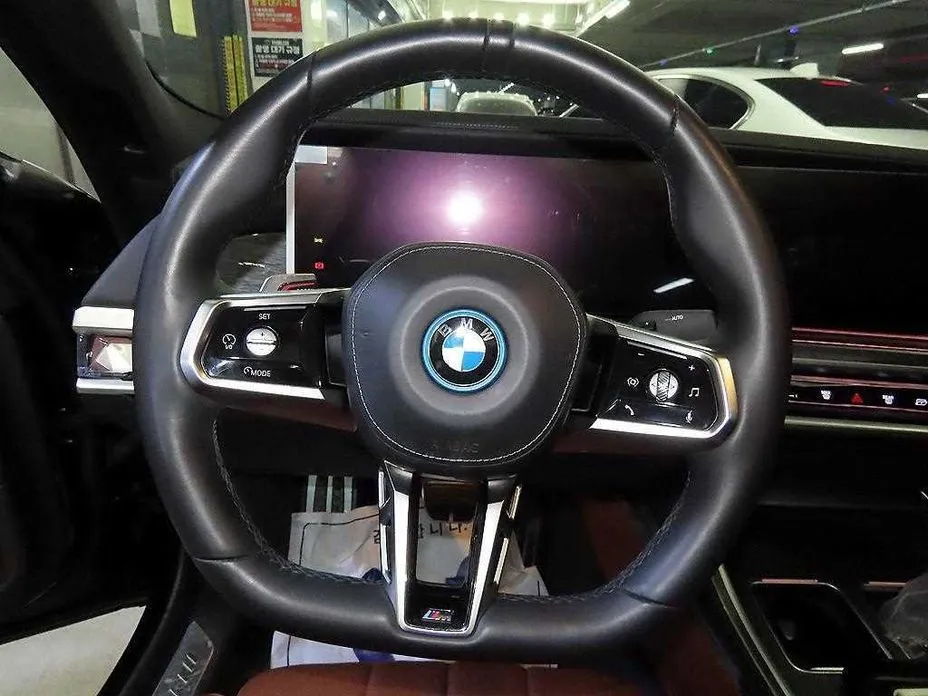 BMW i7 2024 из KR, фото 7