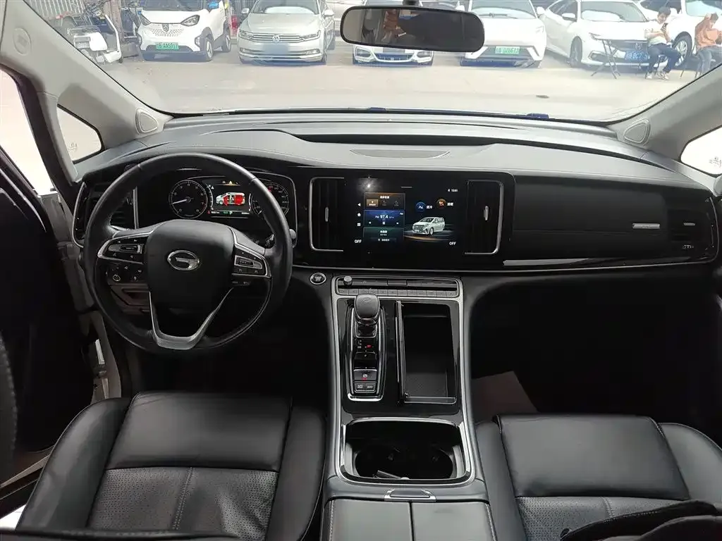 GAC Motor Trumpchi M8 — фото 10