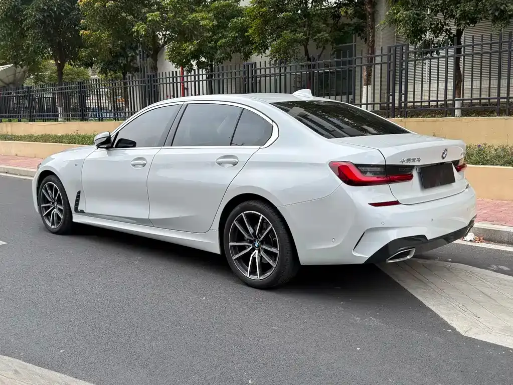 BMW 3 Series — фото 10