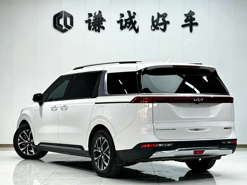 Kia Carnival 2022 из CN, фото 4