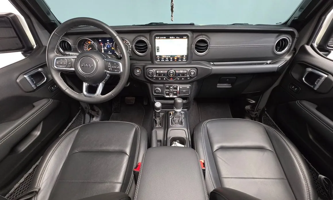 Jeep Wrangler 2023 из KR, фото 4