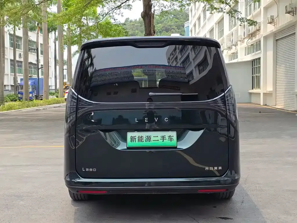 Geely Yizhen L380 2025 из CN, фото 5