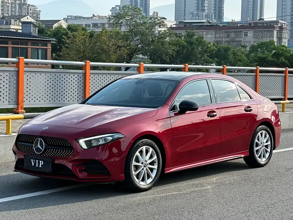 Mercedes-Benz A-Class — фото 1