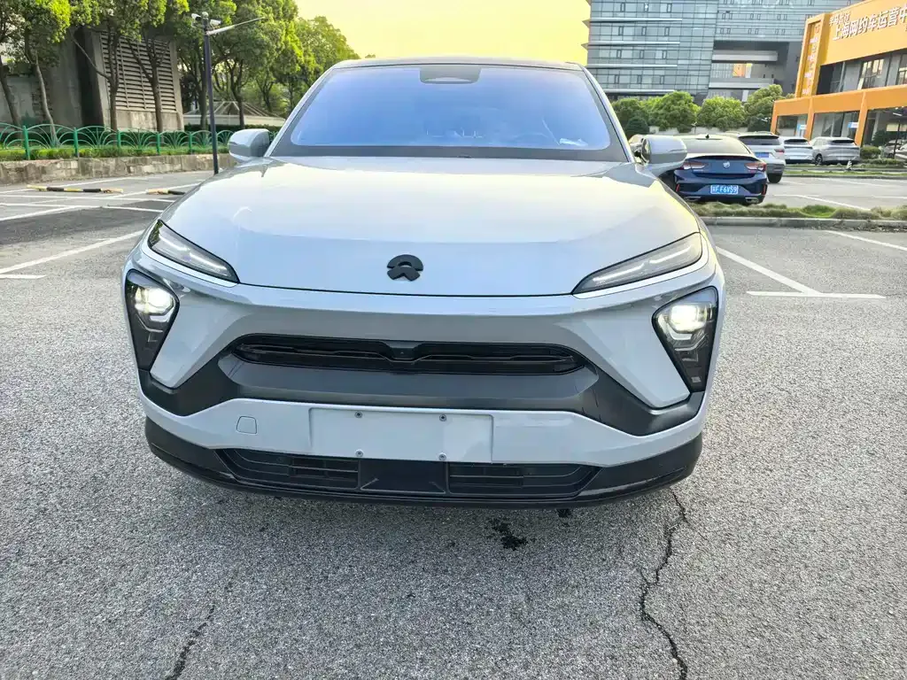 NIO EC6 — фото 9