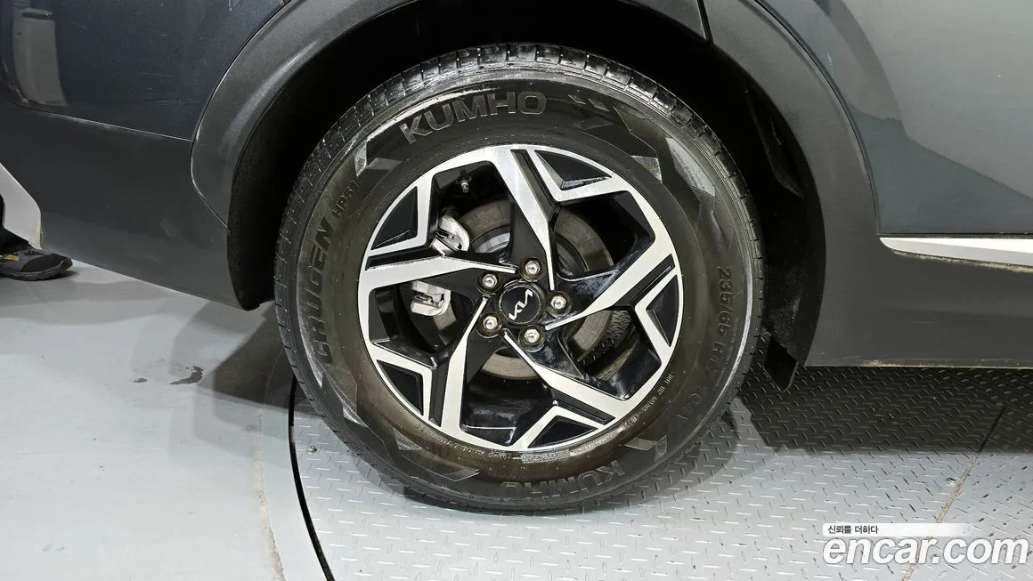 Kia Sportage — фото 9