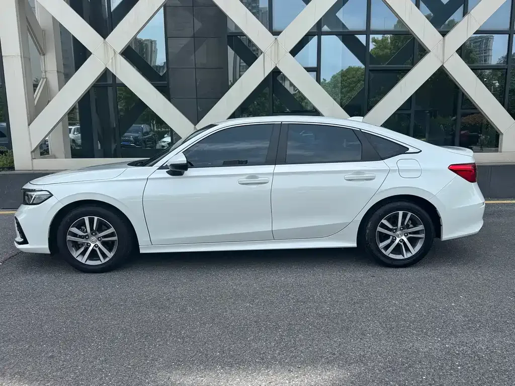 Honda Civic — фото 10