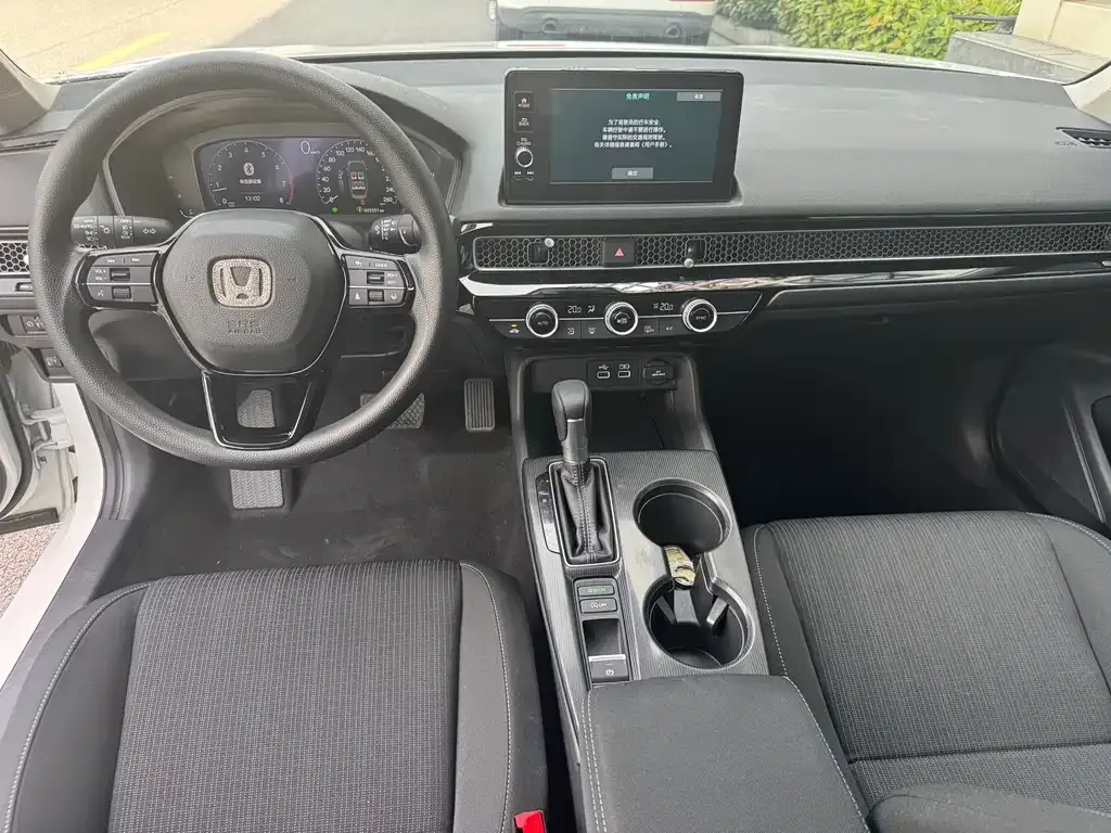 Honda Civic — фото 4