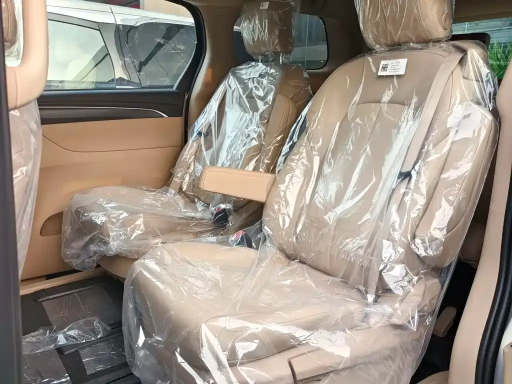 Buick GL8 2026 из CN, фото 3
