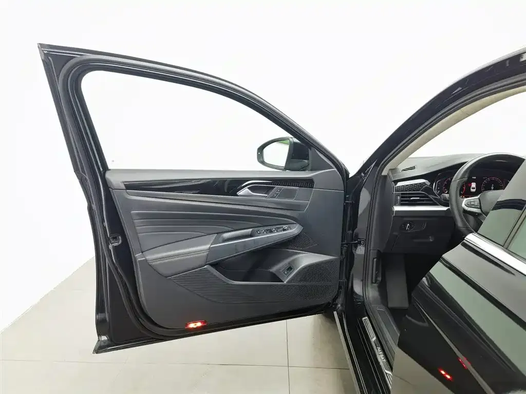 Volkswagen Passat — фото 6