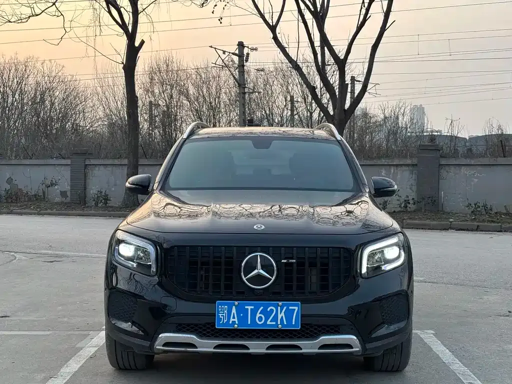 Mercedes-Benz GLB — фото 10