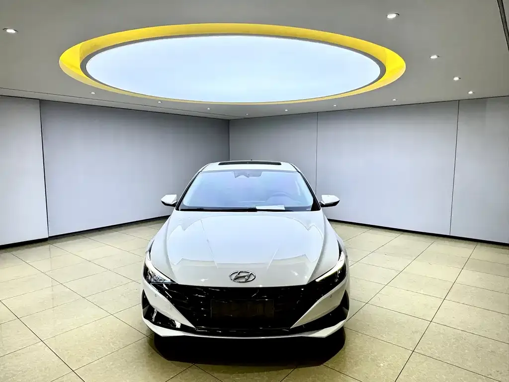 Hyundai Elantra 2022 из CN, фото 4