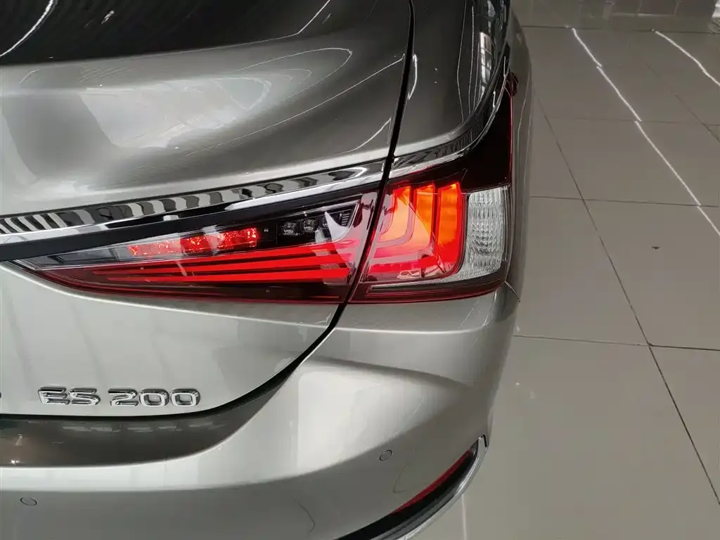 Lexus ES 2024 из CN, фото 3