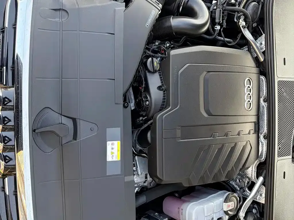 Audi A6L 2024 из CN, фото 5