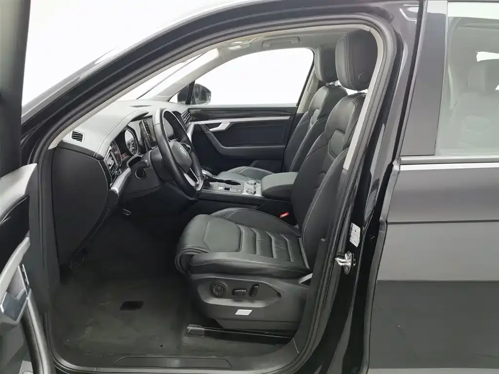 Volkswagen Touareg 2021 из CN, фото 6