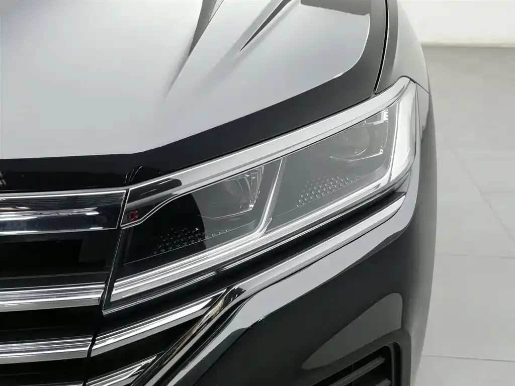 Volkswagen Touareg 2021 из CN, фото 3