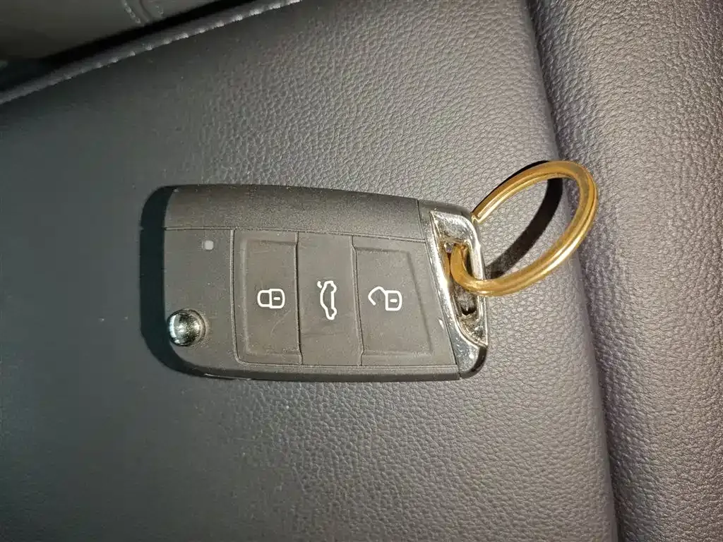 Volkswagen Tharu — фото 10