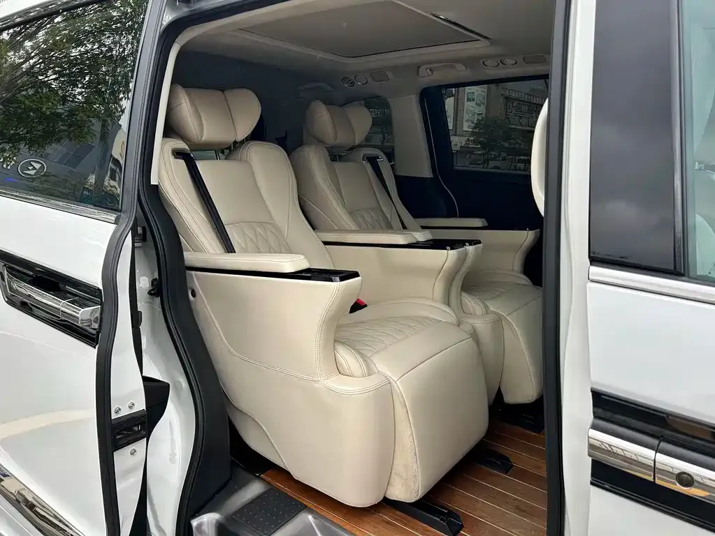 Honda Elysion 2021 из CN, фото 2