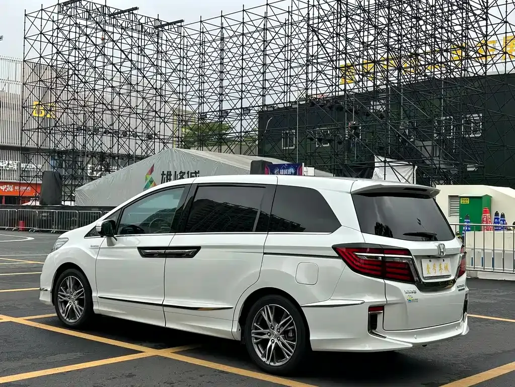 Honda Elysion 2021 из CN, фото 9