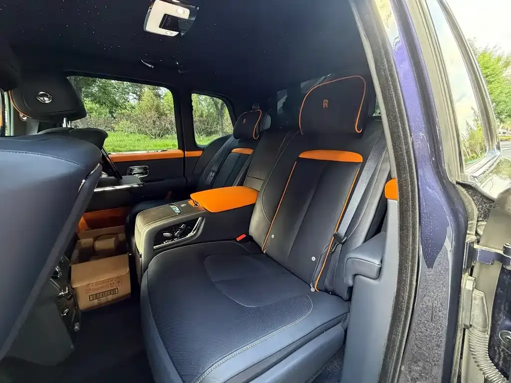 Rolls-Royce Cullinan 2023 из CN, фото 7