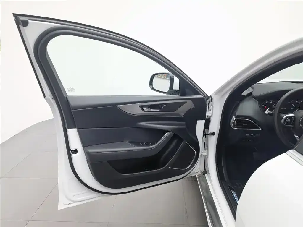 Jaguar XEL 2021 из CN, фото 5