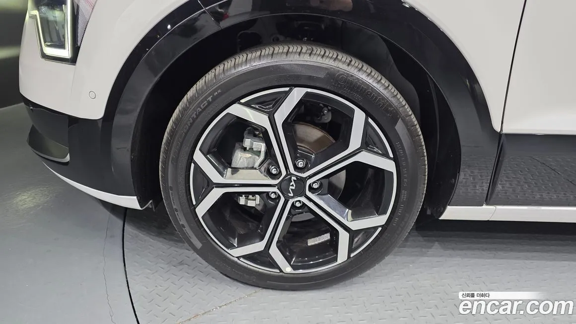 Kia Niro — фото 10